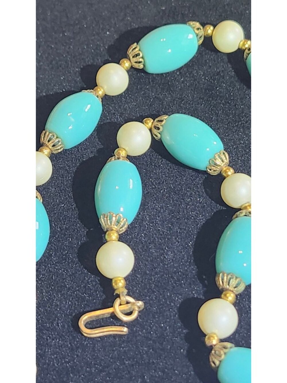 Vintage Trifari Necklace Blue & White Beads Silver Tone Filigree Classic Femini - Picture 4 of 6